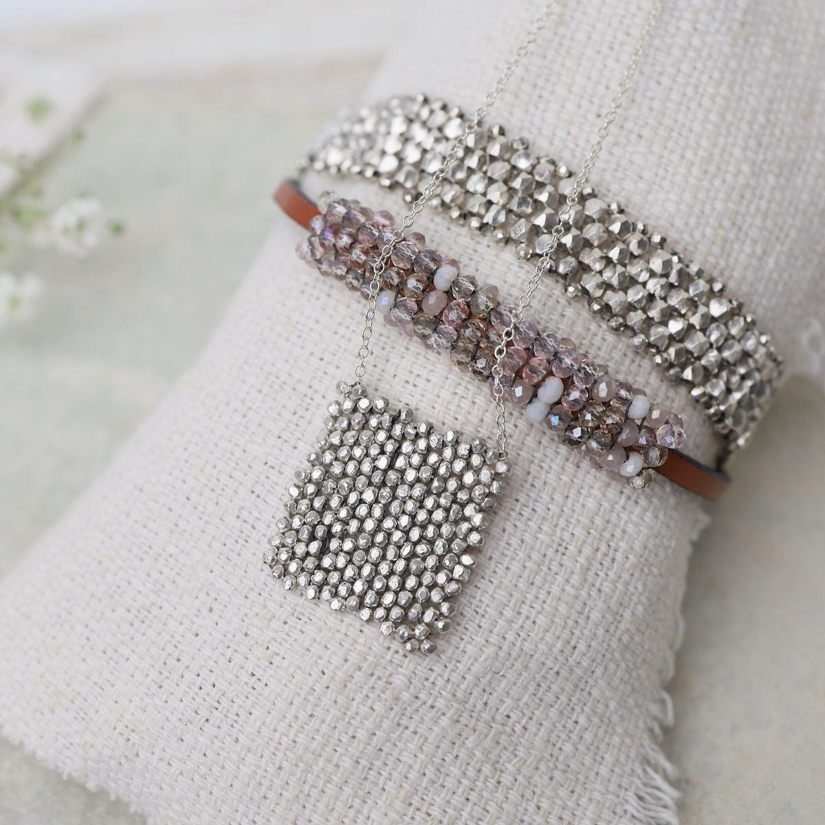 BRC-JM Mixed Shell Pink Crystal Leather Bracelet