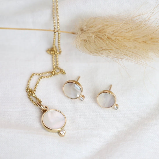 EAR-14K Medallion Earrings - Mother of Pearl & White Diamond