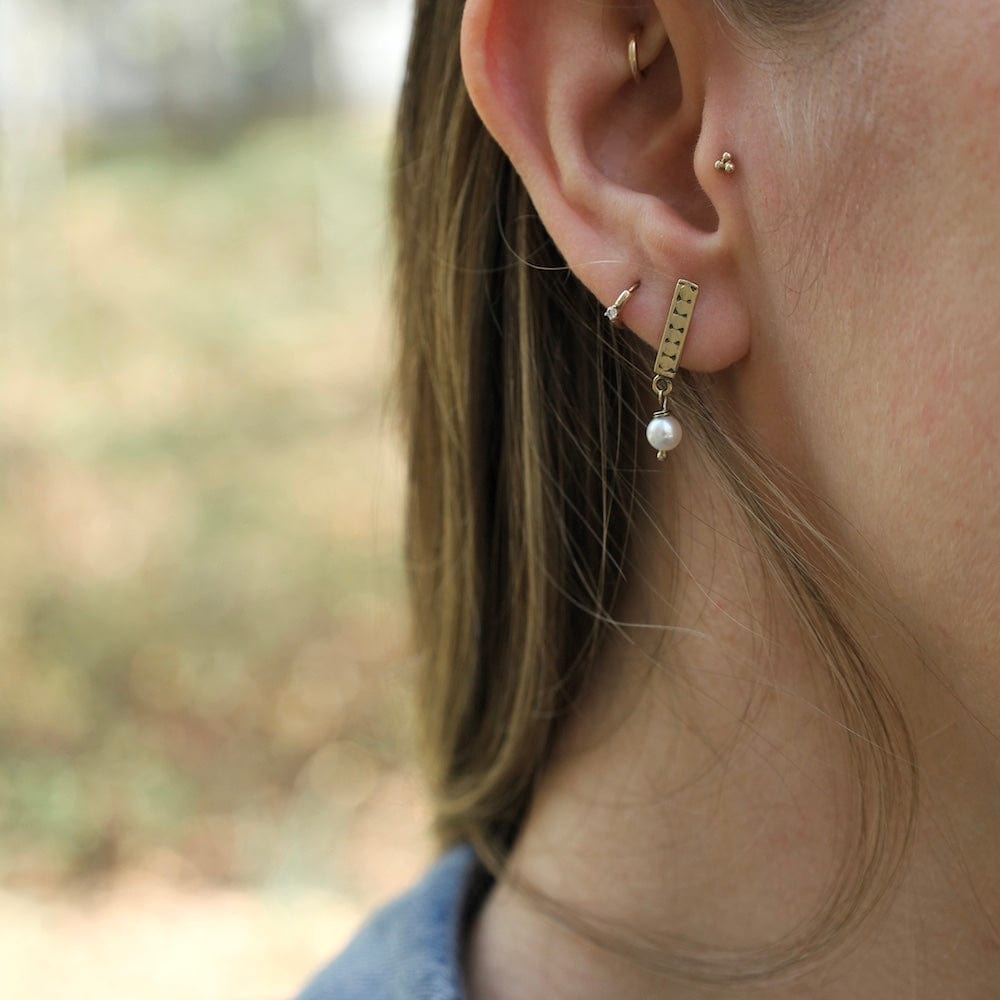 EAR-BRASS Brass Dot Bar with Pearl Earrings