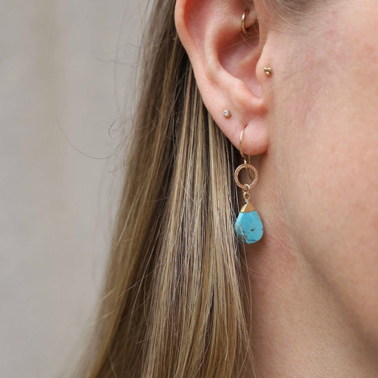 EAR-GF Wavy Turquoise Earrings