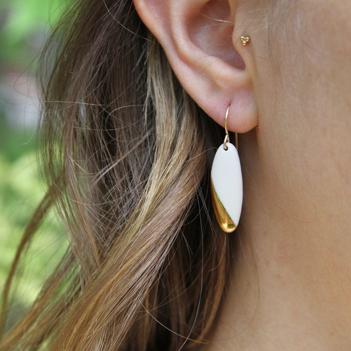 EAR-GF White Gold Dipped Long Oval Earring