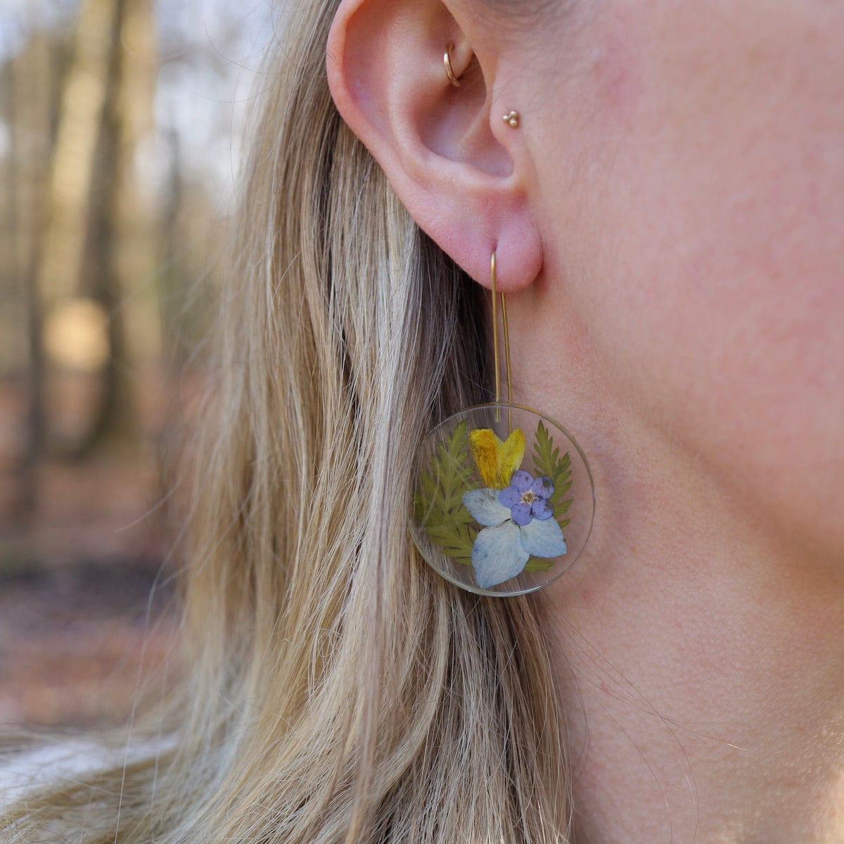 EAR-GPL Botanical Md Mixed Flower Full Moon Earrings
