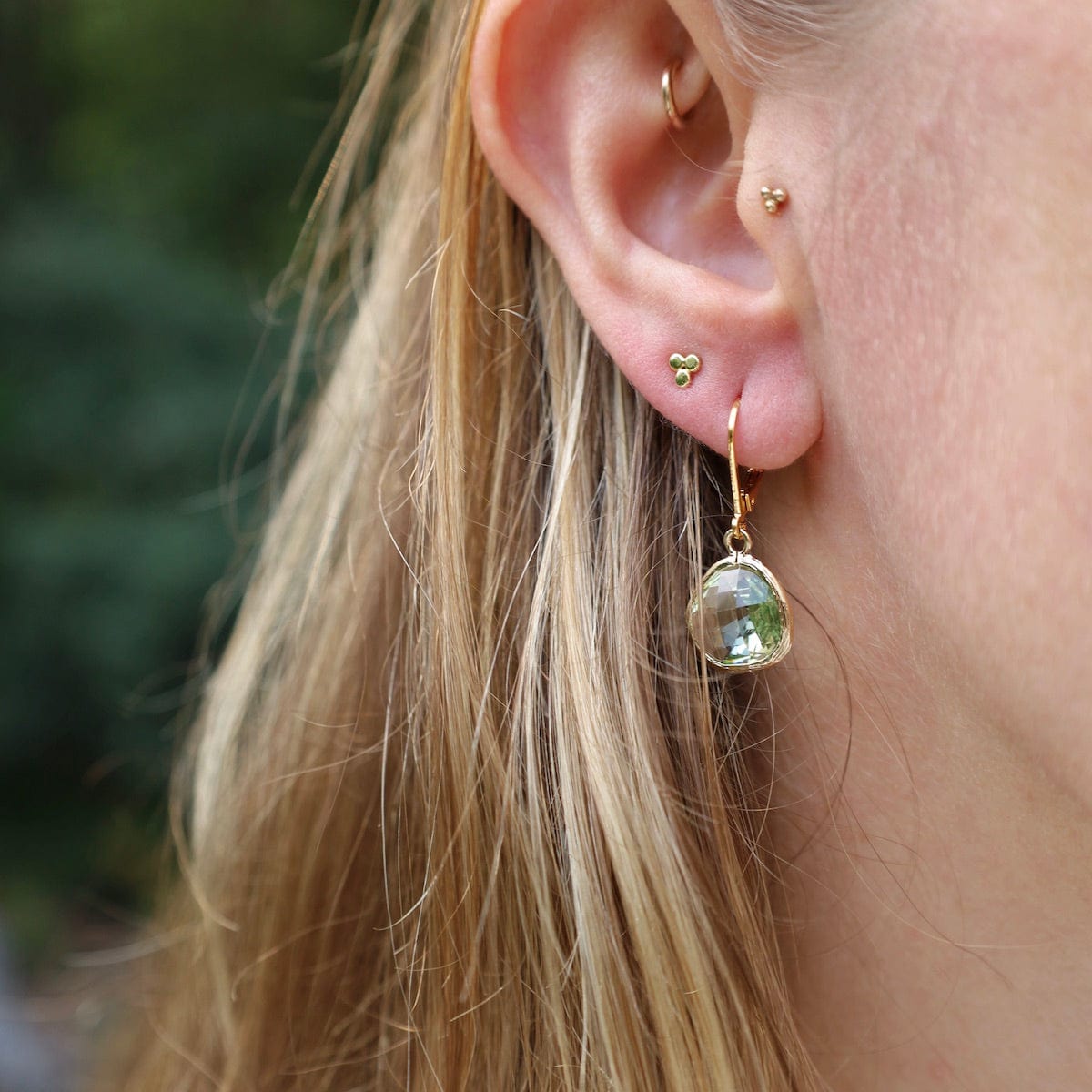 EAR-GPL Gold Plated Lever Back Gemstone Earrings – Chrysolite