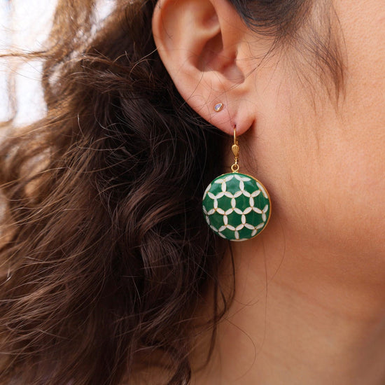 EAR-JM Vert Honeycomb Enamel Earrings
