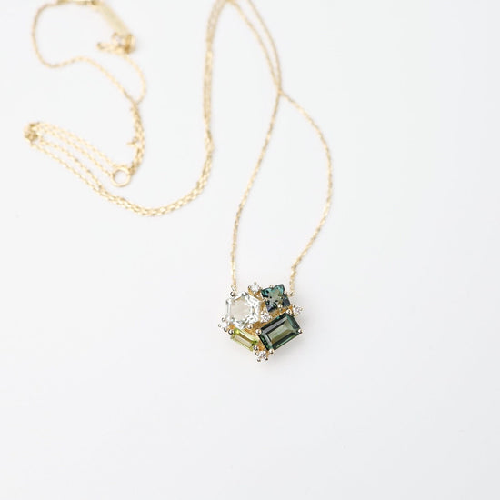 NKL-14K Yellow Gold Green Cluster Necklace