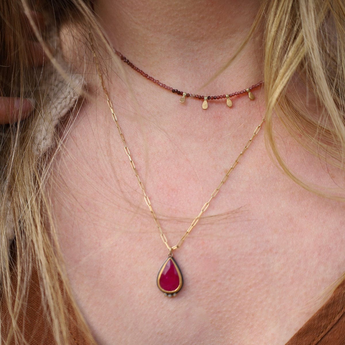 Beaded Ombre Rhodolite Garnet Necklace with 22k Leaves – Dandelion