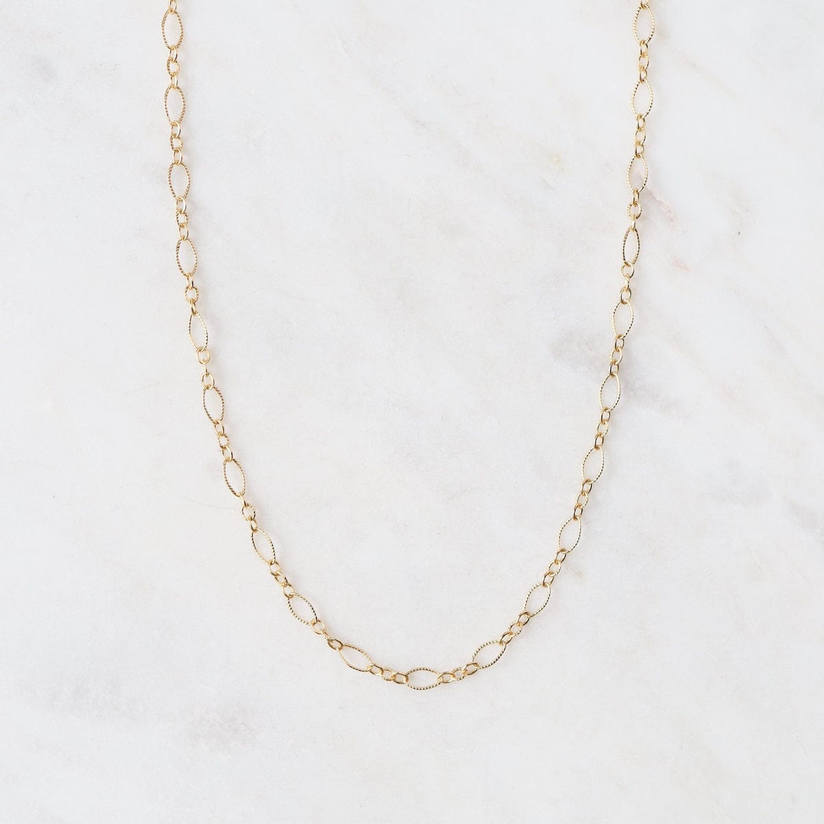 NKL-GF 18" gold Filled Oval Long & Short Chain w/ Lines 4