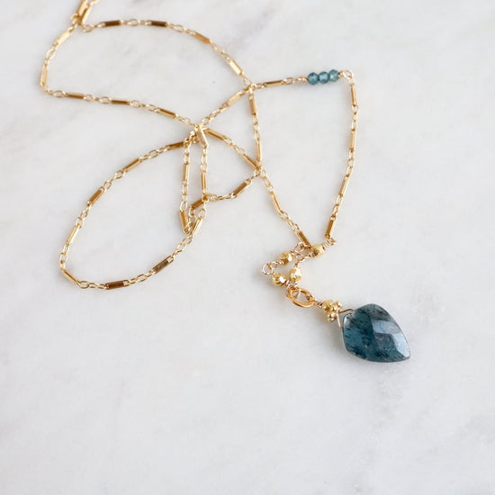 NKL-GF Simple Kyanite Spade on Gold Filled Chain Necklace