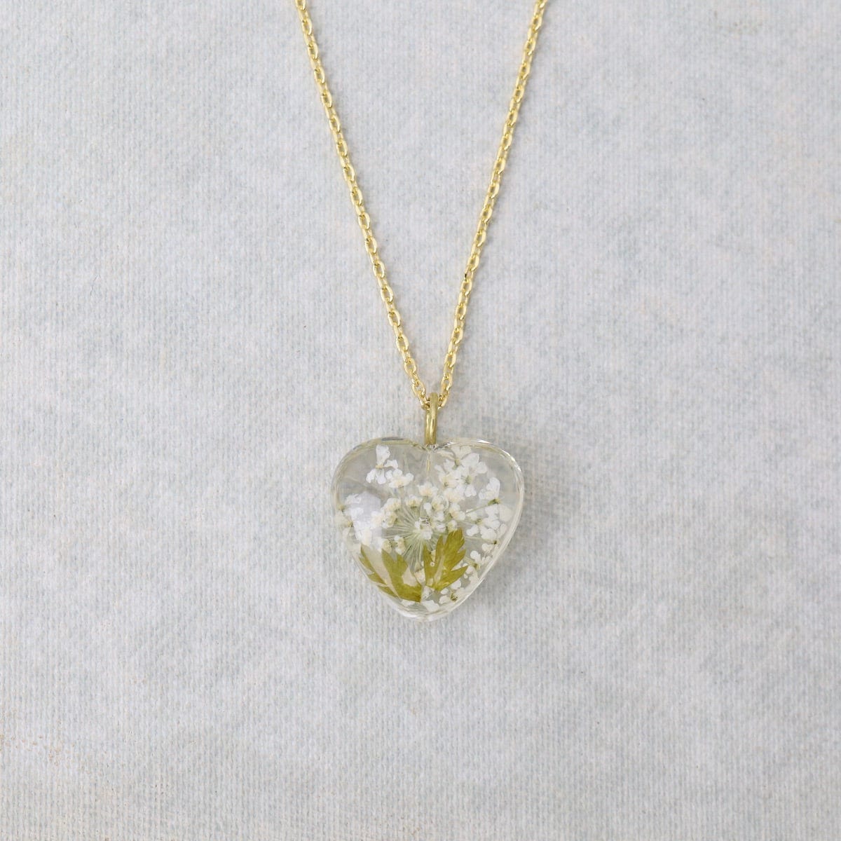 NKL-GPL Botanical Mini Heart Necklace - Hawthorn May Birthday Month