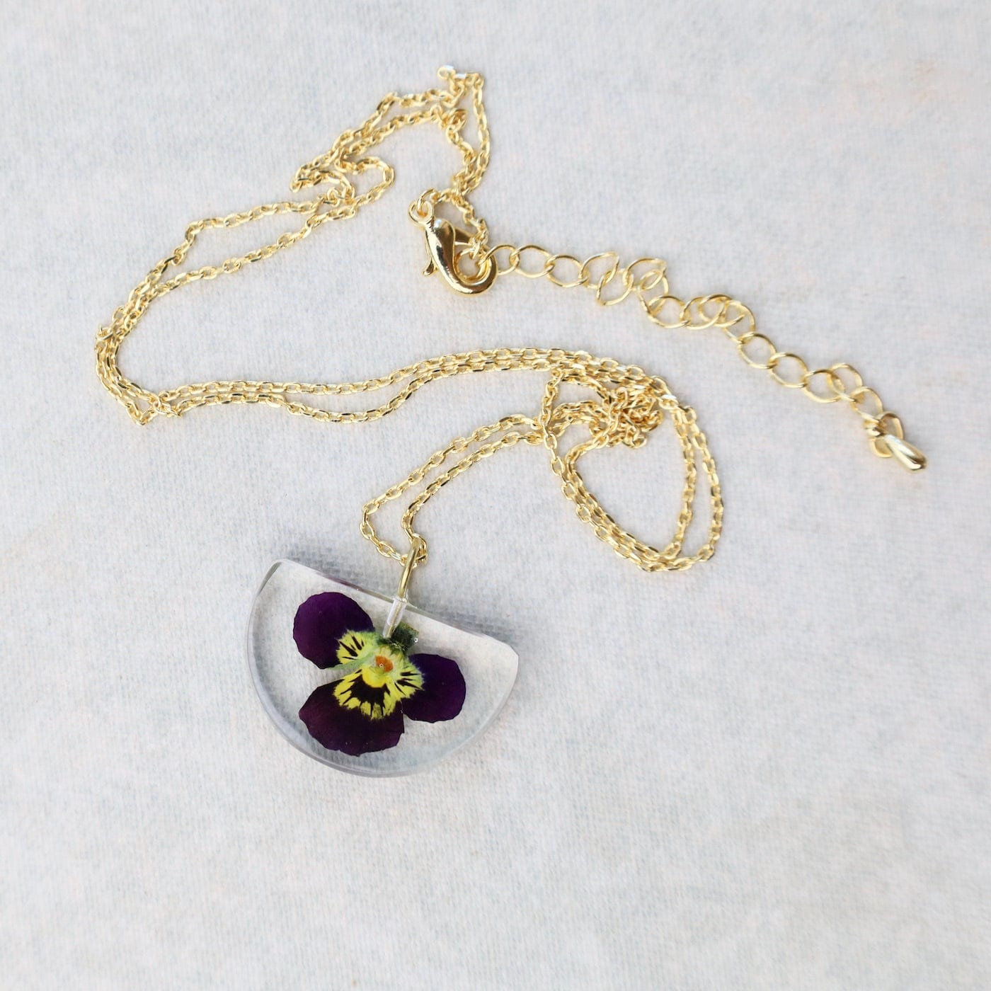 NKL-GPL Botanical Small Half Moon Purple Viola Flower Necklace