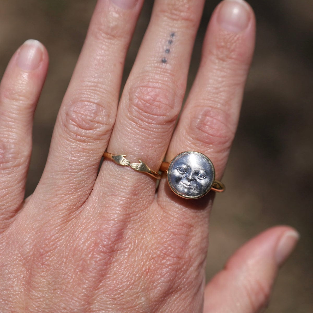 RNG-18K Small Platinum and Gold Moonface Ring
