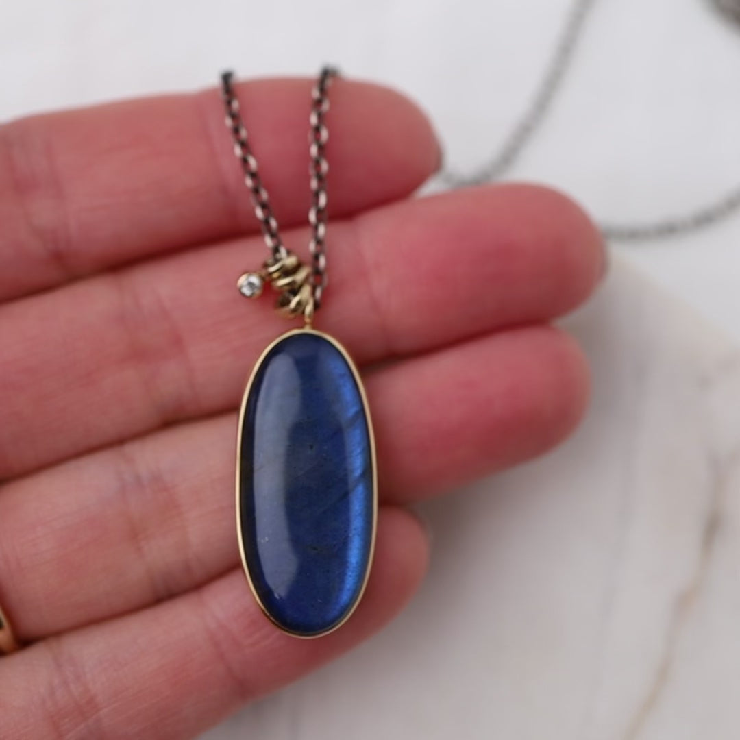 Load and play video in Gallery viewer, Jamie Joseph Oval Smooth Labradorite Necklace
