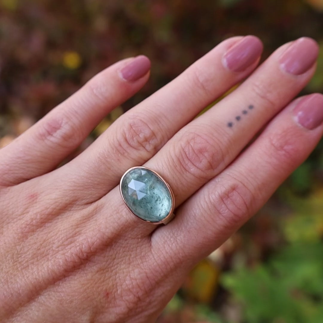 Load and play video in Gallery viewer, Jamie Joseph Oval Rose Cut Moss Aquamarine Ring
