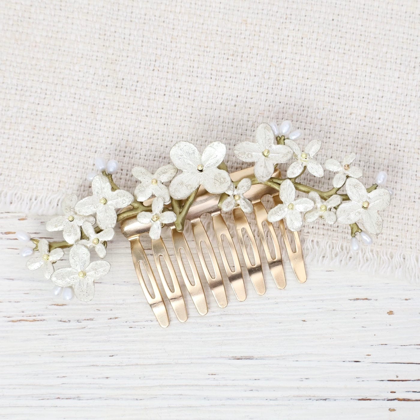 ACC White Hydrangea Hair Comb