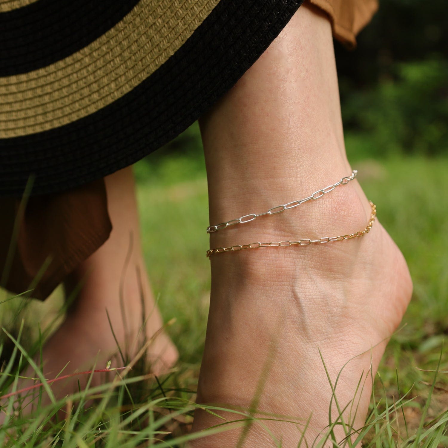 Unlock the Mystery of the Anklet: Meaning & How to Wear It