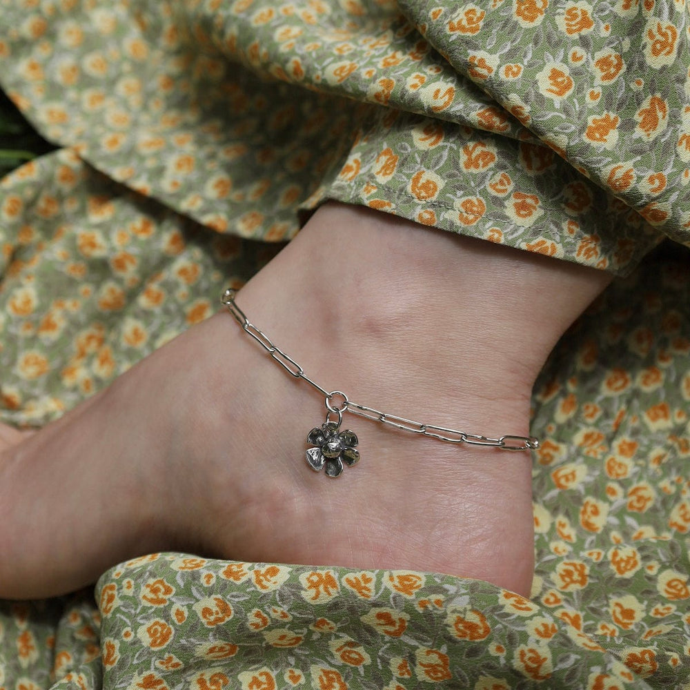 
                      
                        ANK Daisy Charm Anklet
                      
                    