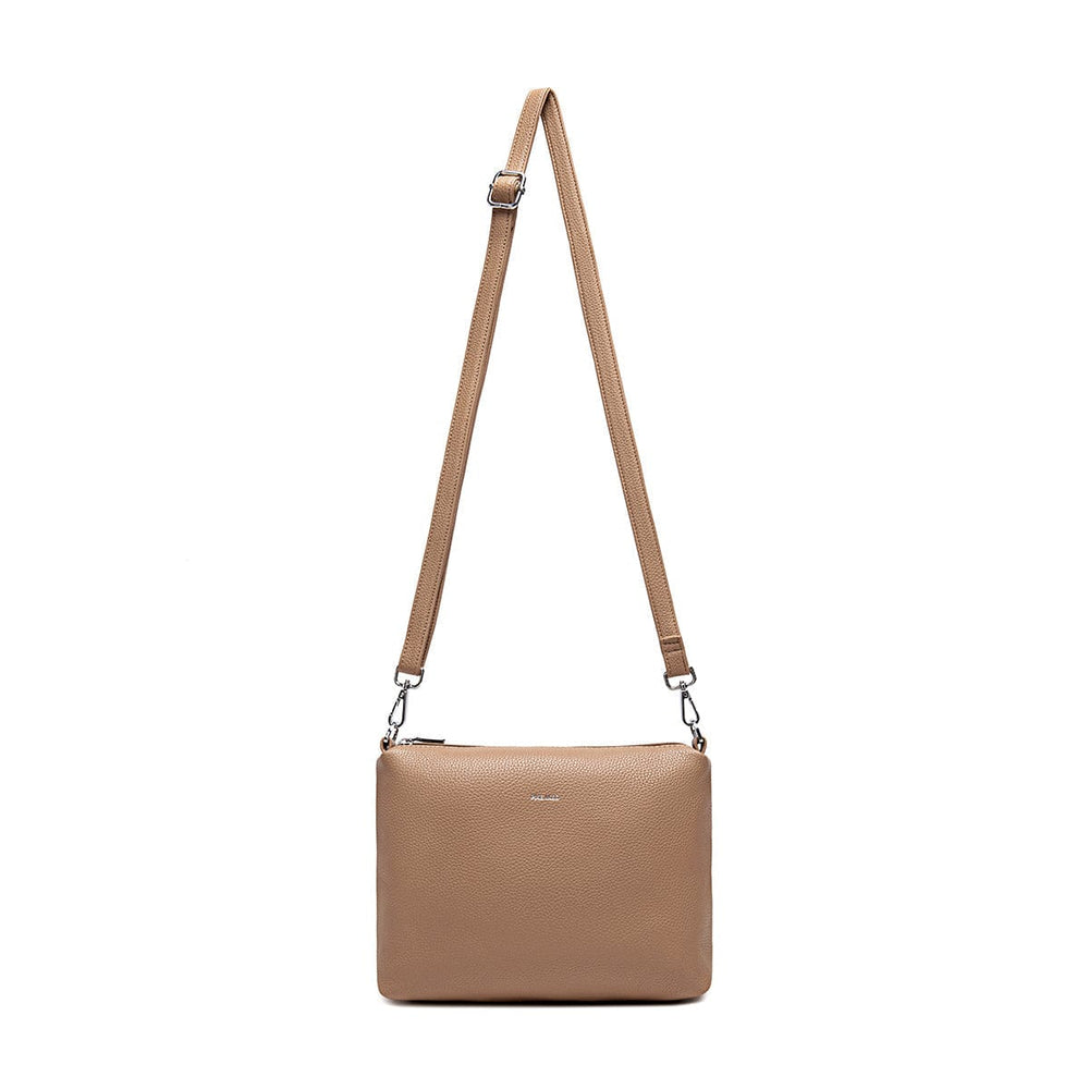 
                      
                        BAG Alicia Tote II - Latte Pebbled
                      
                    