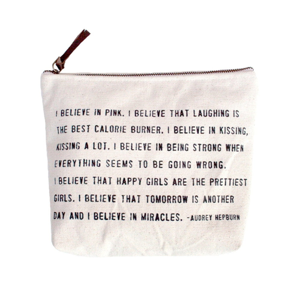 
                      
                        BAG Audrey Hepburn "I Believe In Pink..." Canvas Bag
                      
                    