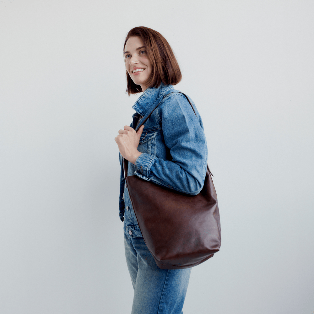 BAG Chance Shoulder Bag in Brown