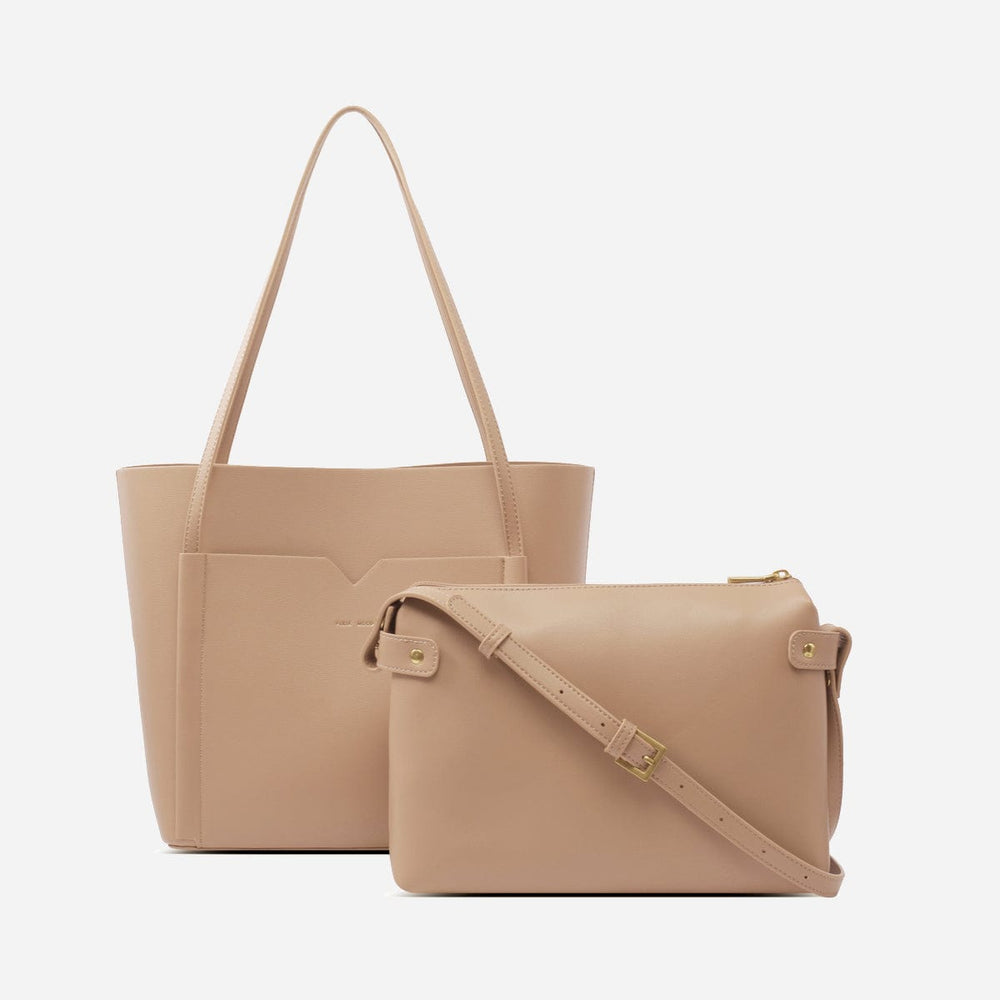 
                      
                        BAG Clara Tote - Sand
                      
                    