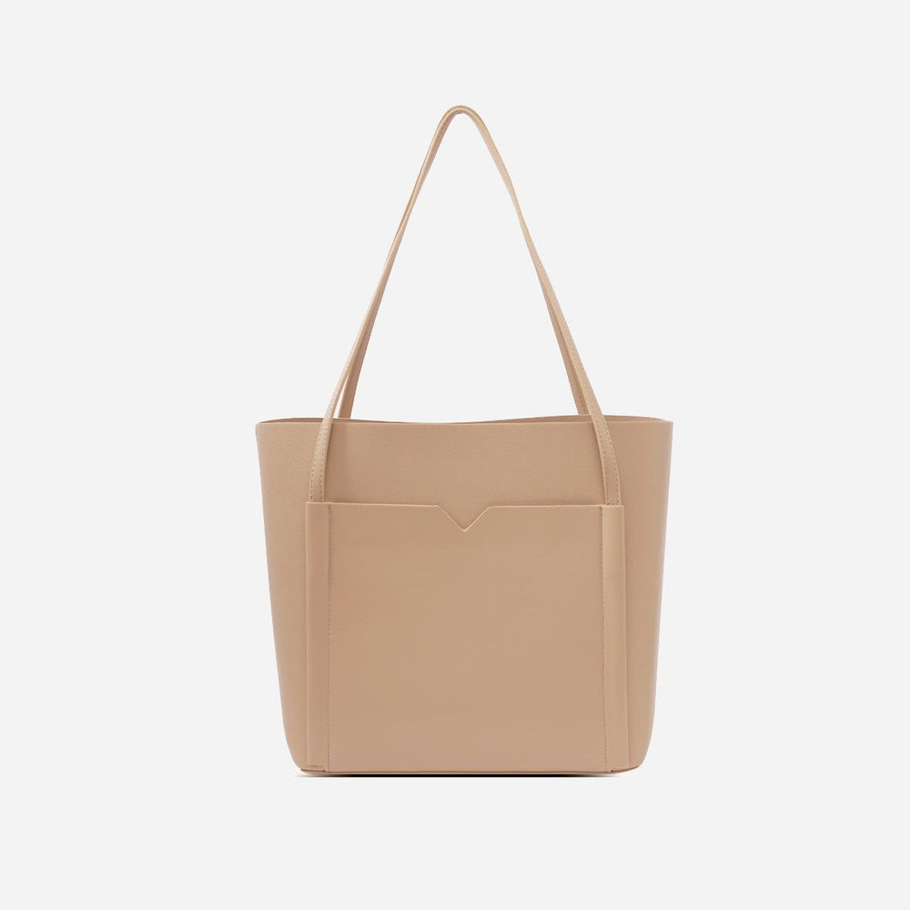 
                      
                        BAG Clara Tote - Sand
                      
                    