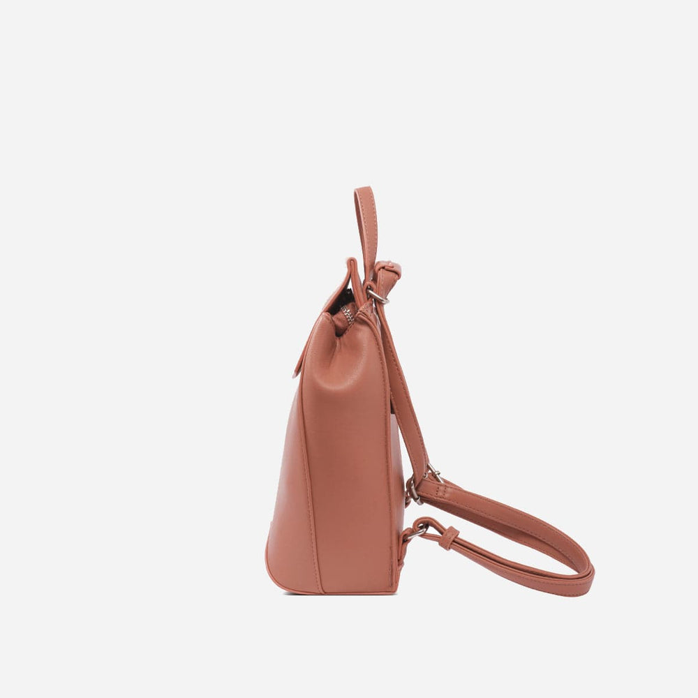 
                      
                        BAG Kim Backpack - Desert Clay
                      
                    