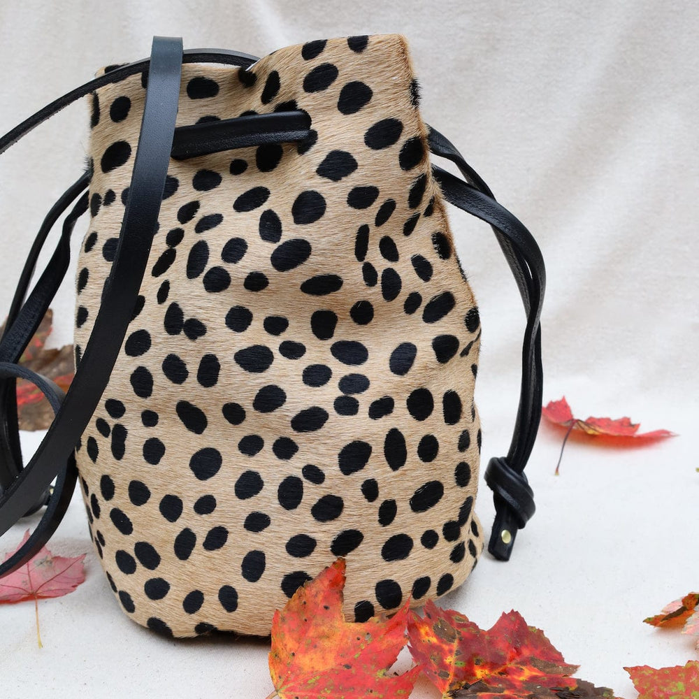 
                  
                    BAG The Ana Bucket in Cheetah with Black
                  
                