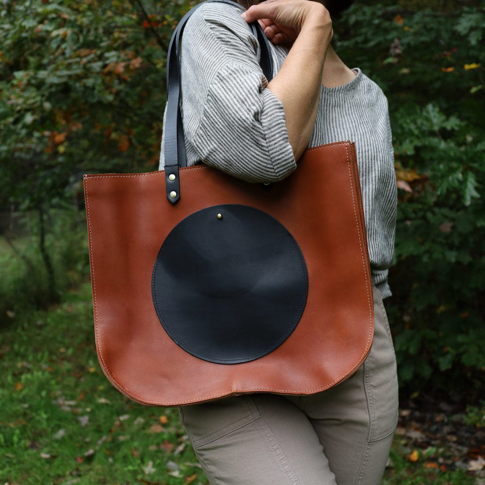 BAG The Isabel Tote in Whiskey & Black