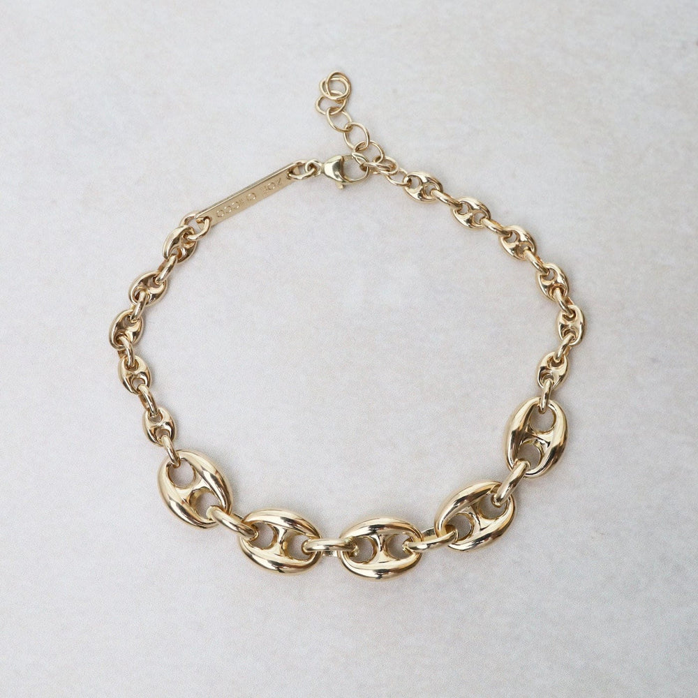 
                      
                        BRC-14K 14k Mariner Station Chain Bracelet
                      
                    