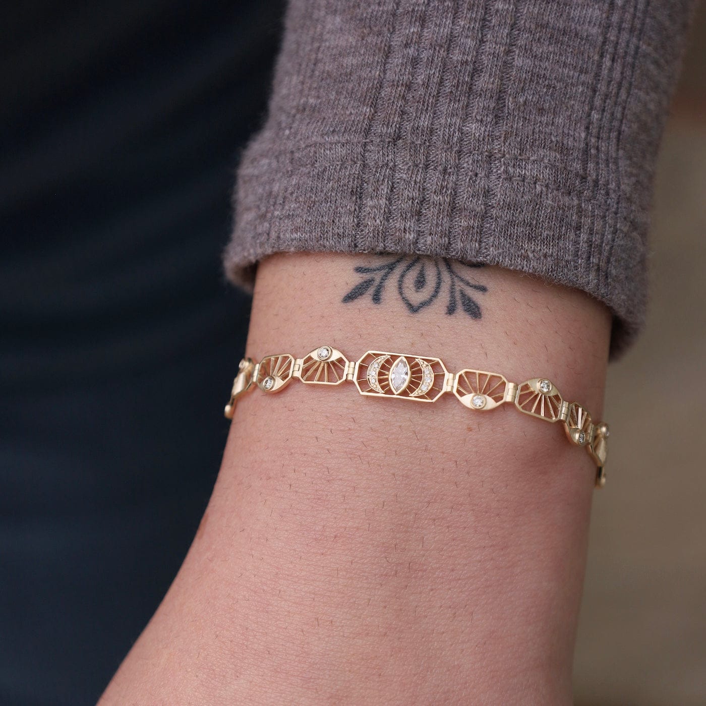 BRC-14K Articulating Open Plate with Diamond  Bracelet