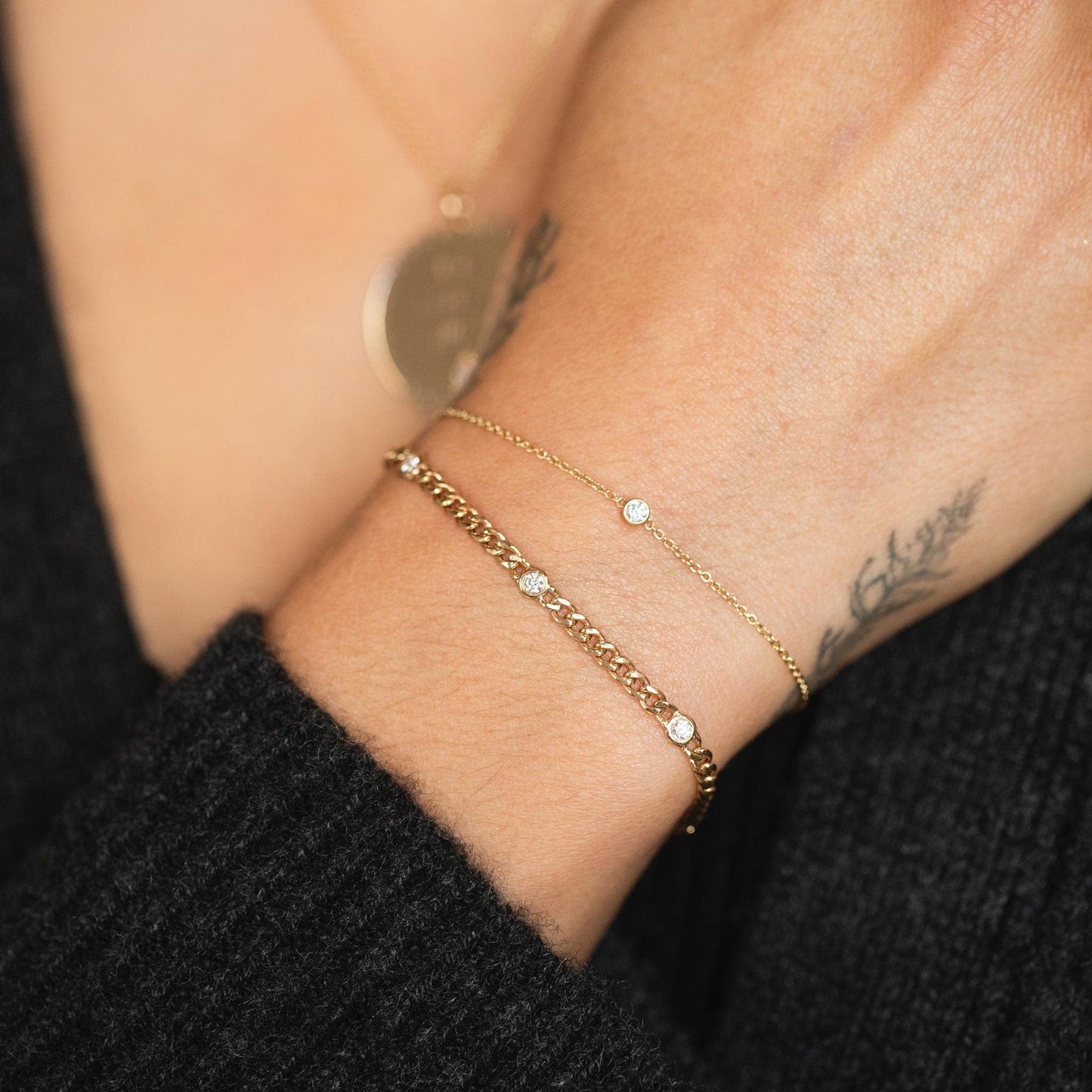 BRC-14K Five Floating Diamond Small Curb Chain Bracelet