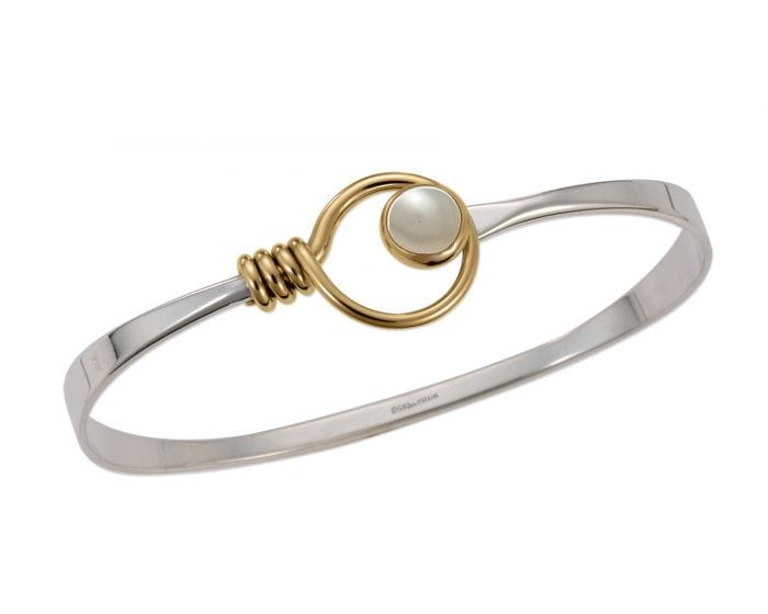 
                      
                        BRC-14K Grand Saratoga Bracelet with Pearl
                      
                    