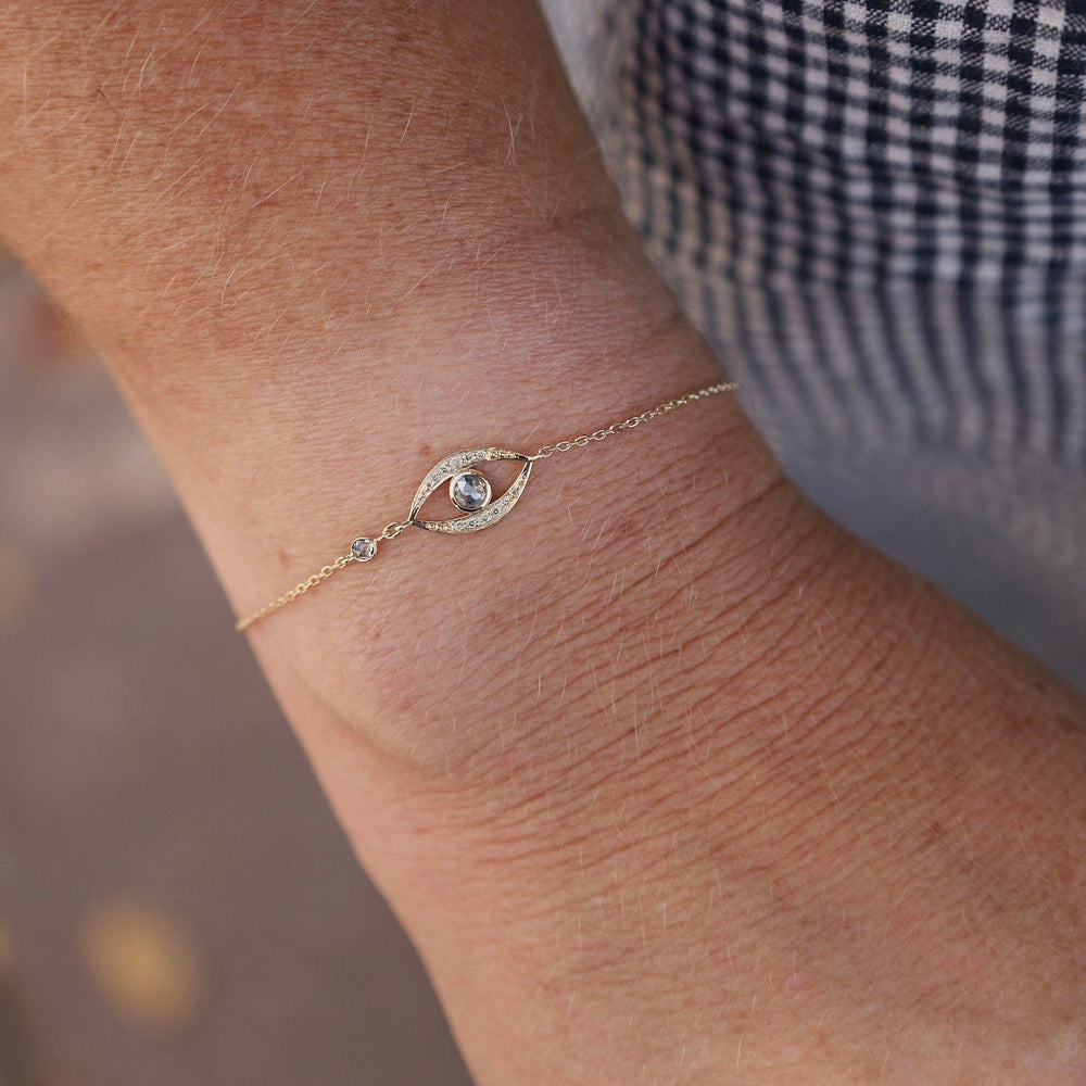 BRC-14K Grey Diamond Eye Bracelet