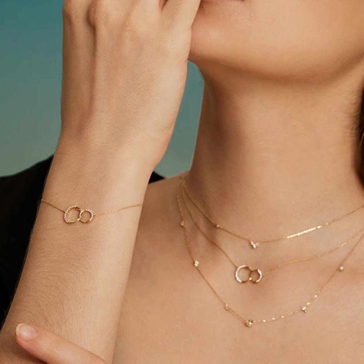 Olivia Burton - The Rainbow Rose Gold Choker & Interlink Necklace Gift Set  is the best of both worlds, allowing for effortless layering.🌟 | Facebook