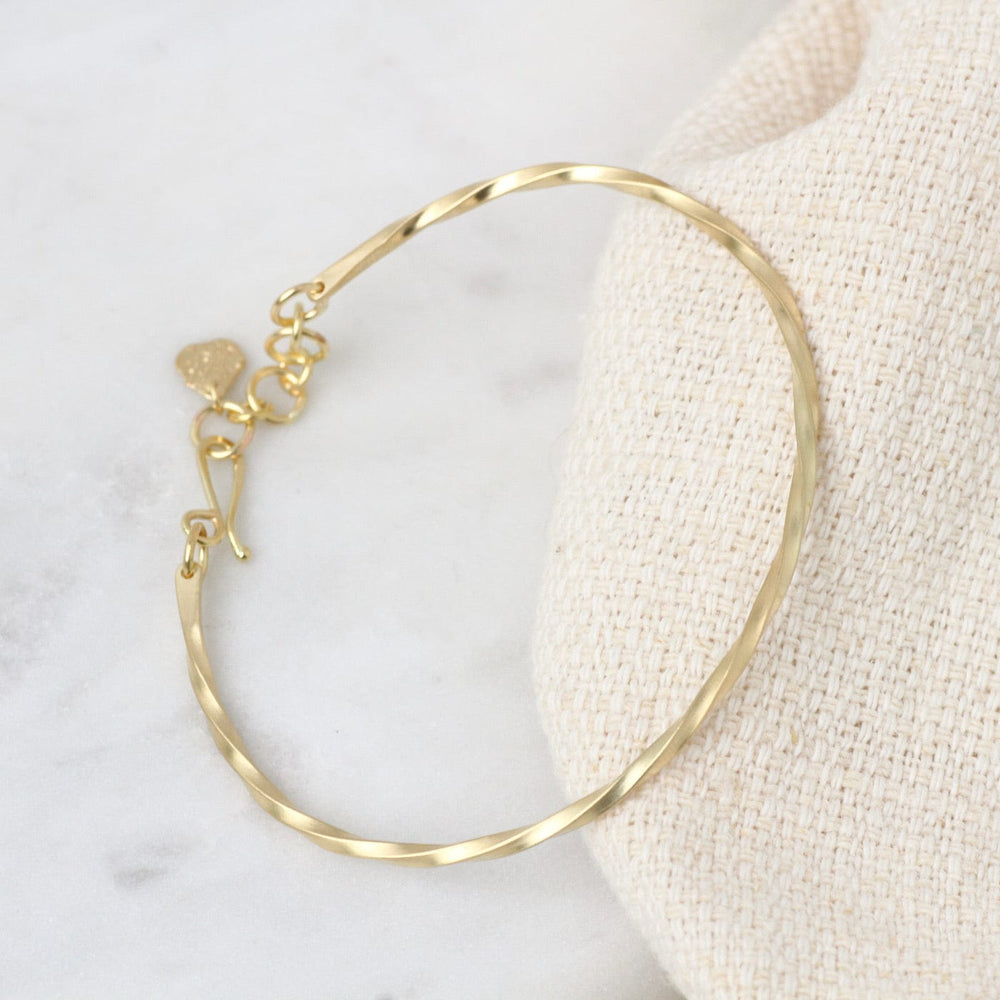 BRC-18K 18k Thin Bias Cuff