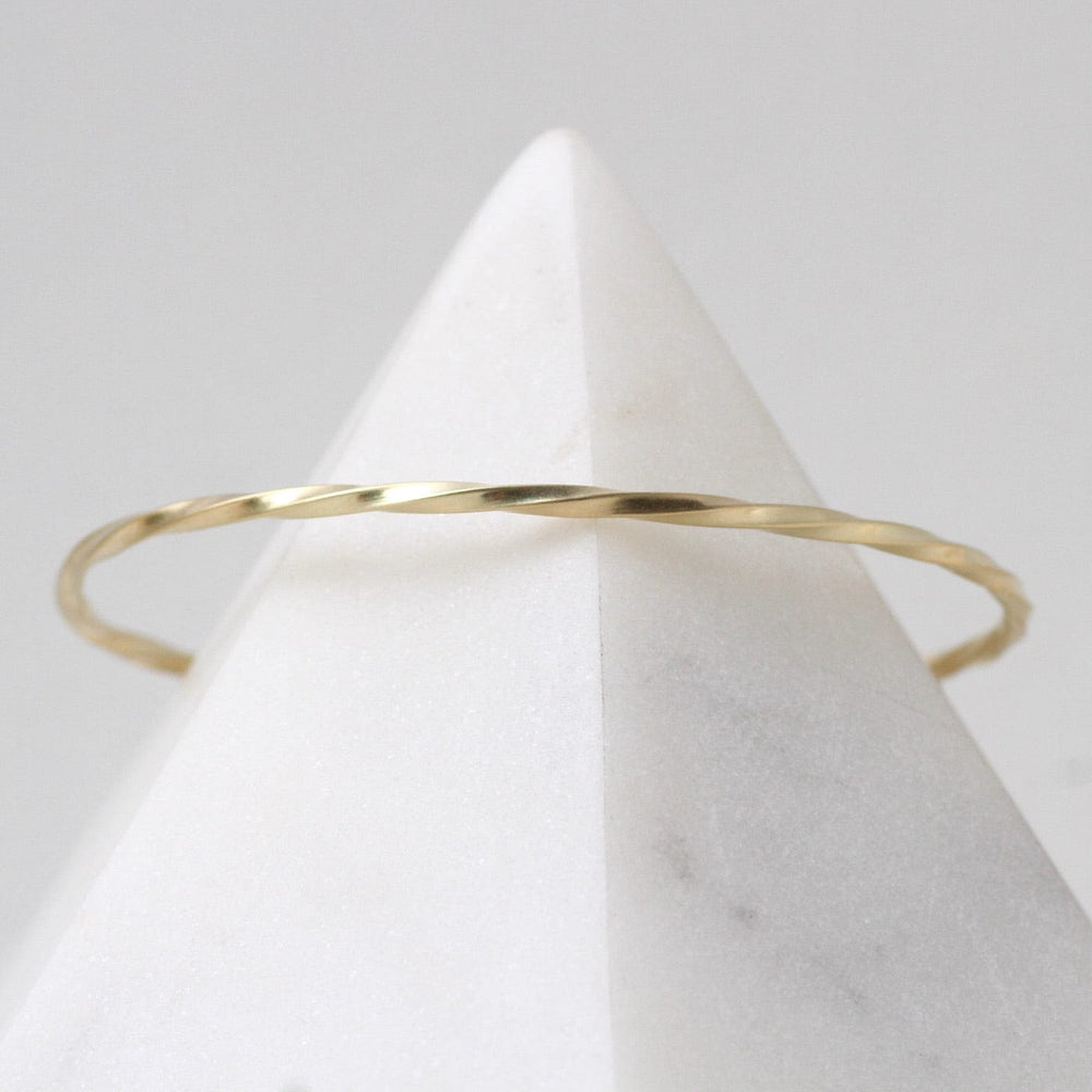 
                  
                    BRC-18K 18k Thin Bias Cuff
                  
                