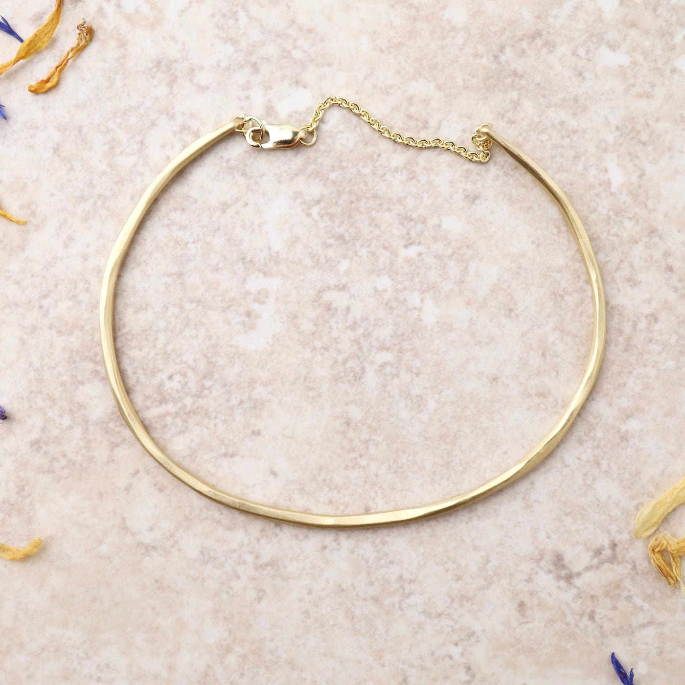 BRC-18K 18k Yellow Gold Simple Vine Cuff with Safety Chain