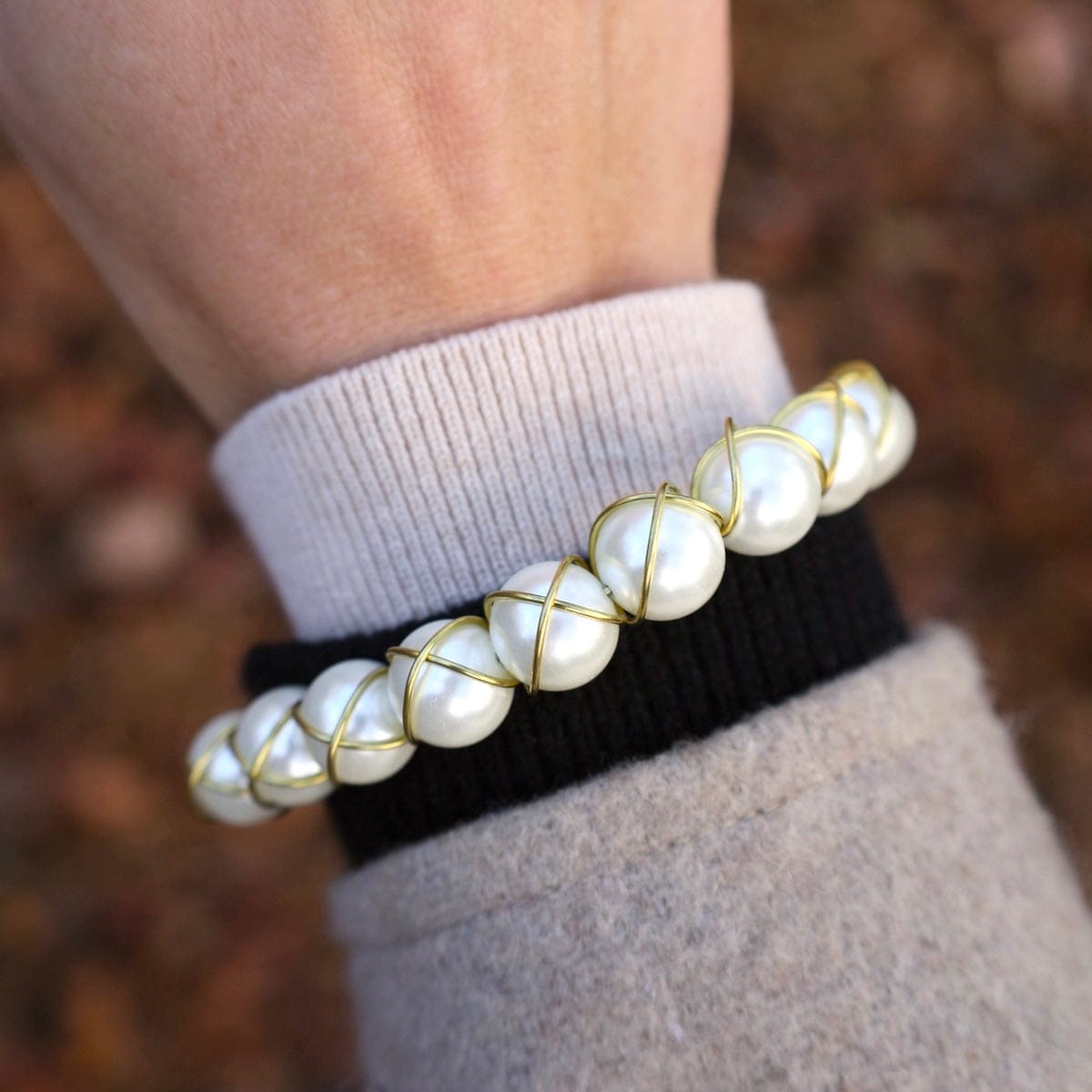 BRC-BRASS 12mm Glass Pearl Signature "X" Bangle - Shiny Bras