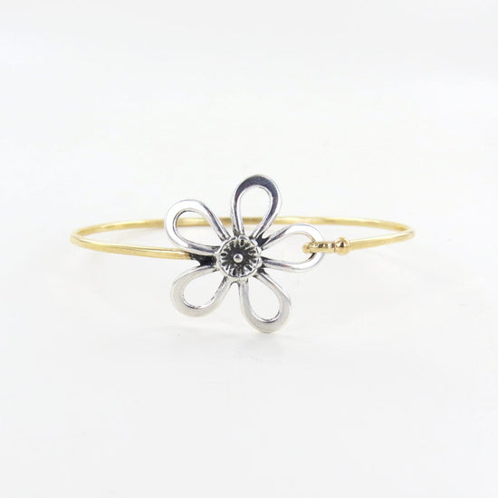 Load image into Gallery viewer, BRC-BRASS Brass Bracelet With Silver Flower
