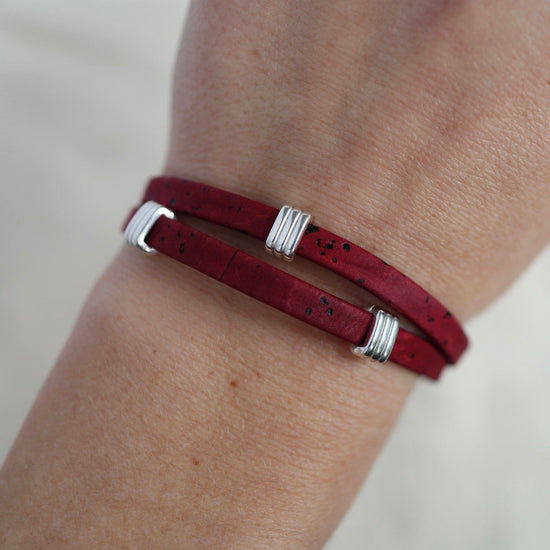 BRC Classic Cork Bracelet With Striped Bands - Wine