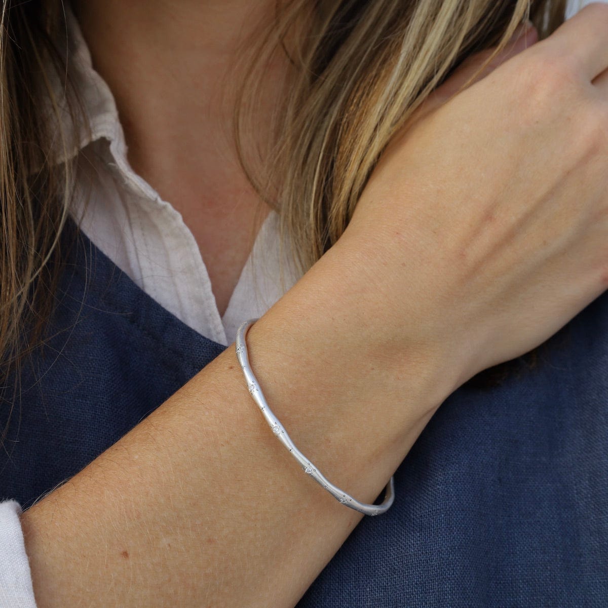 BRC Diamond Wavy Stepping Stone Bangle