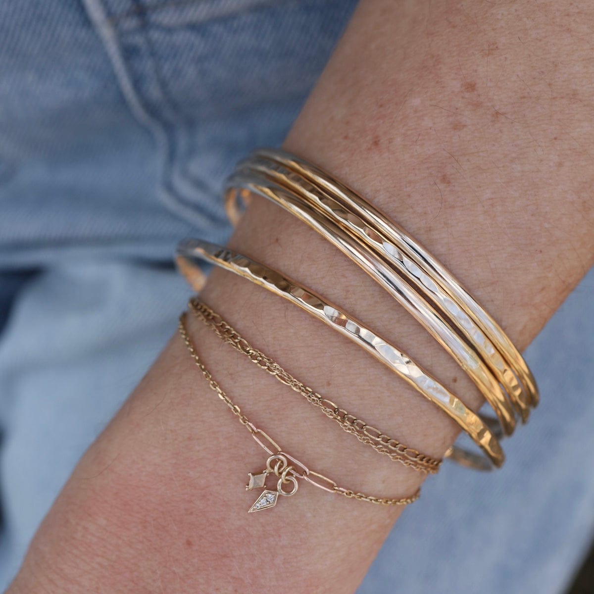 Thin Hammered Gold Filled Bangle Bracelet – Dandelion Jewelry