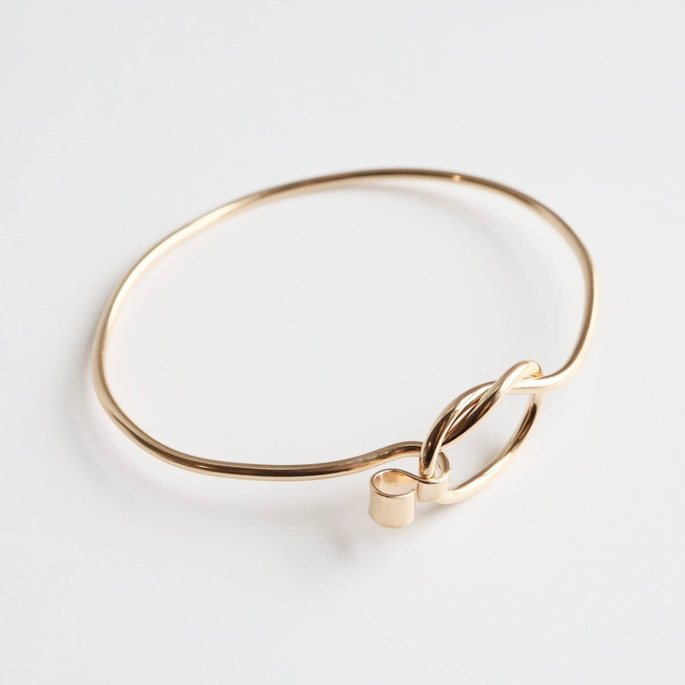 
                  
                    BRC-GF Gold Filled Knot Latching Bracelet
                  
                