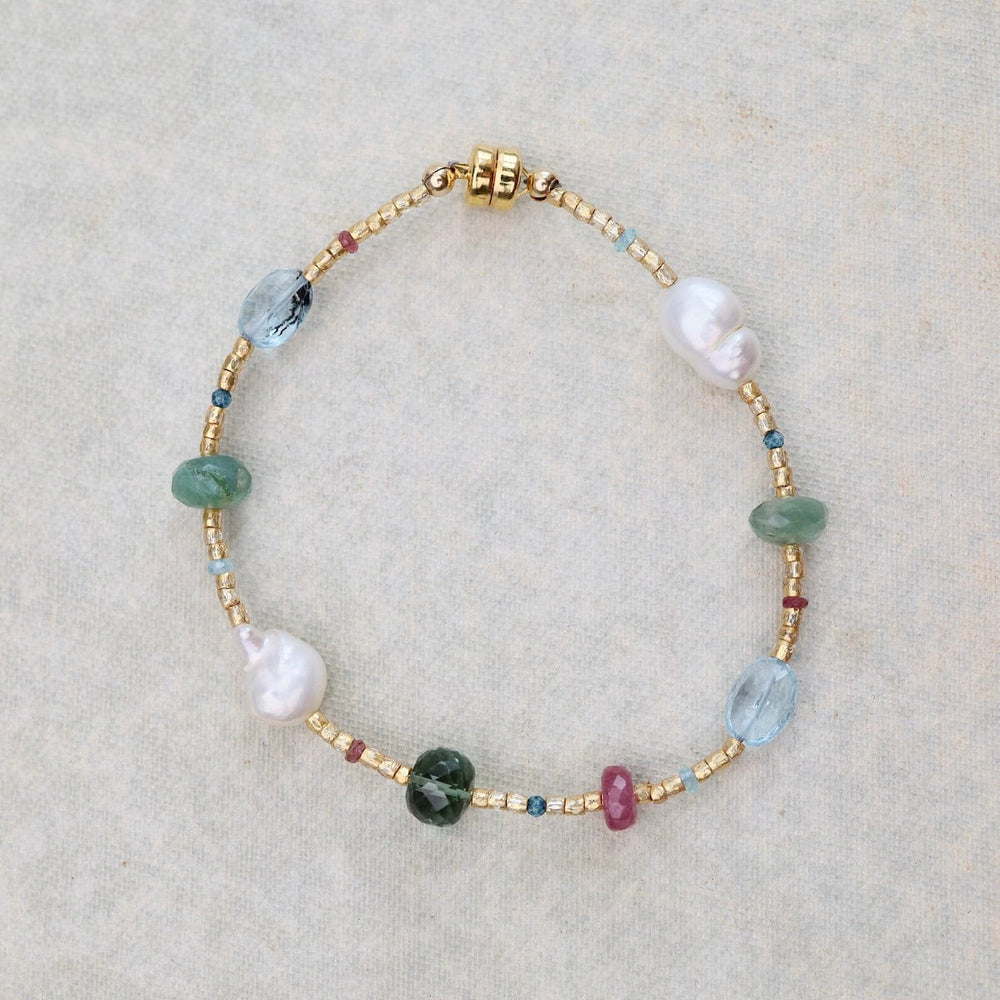 
                      
                        BRC-GF Gold Glass & Pearl Bracelet
                      
                    