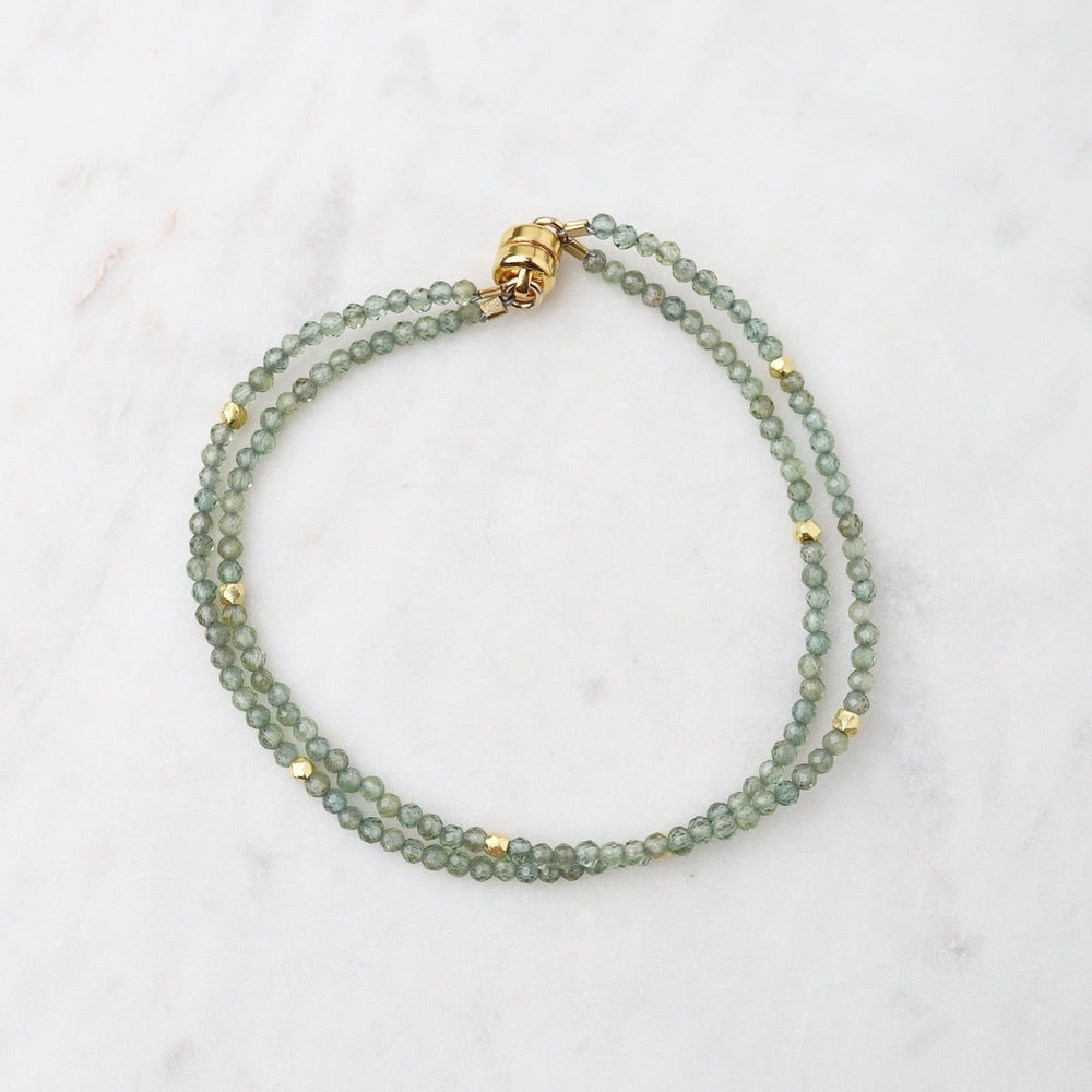 
                      
                        BRC-GF Light Green Apatite Magnetic Clasp Bracelet
                      
                    