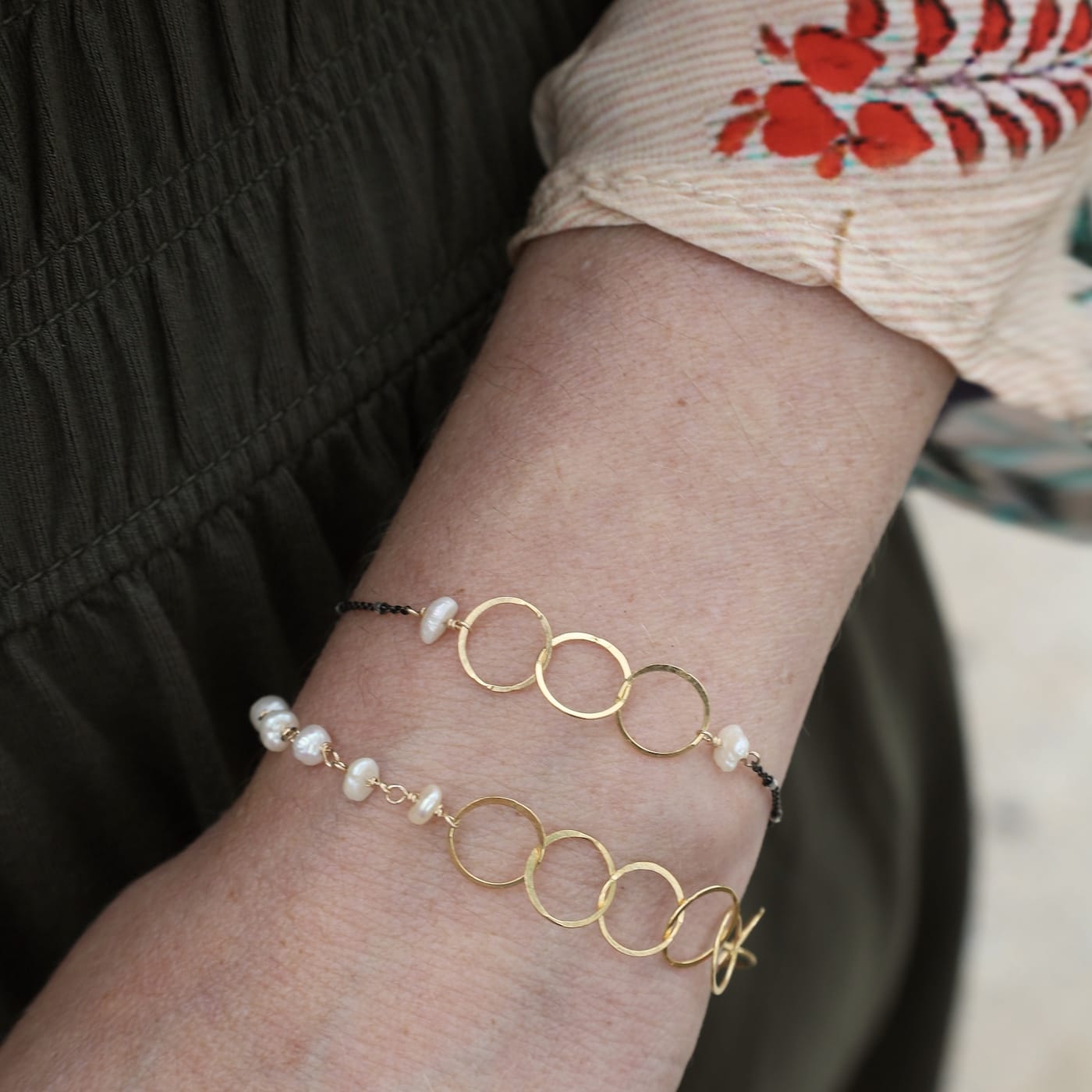 BRC-GF Triple Circle Pearl Bracelet