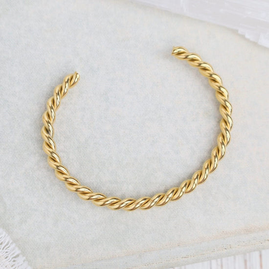 BRC-GPL ALIZE // The twisted bangle - 18k gold plated stai