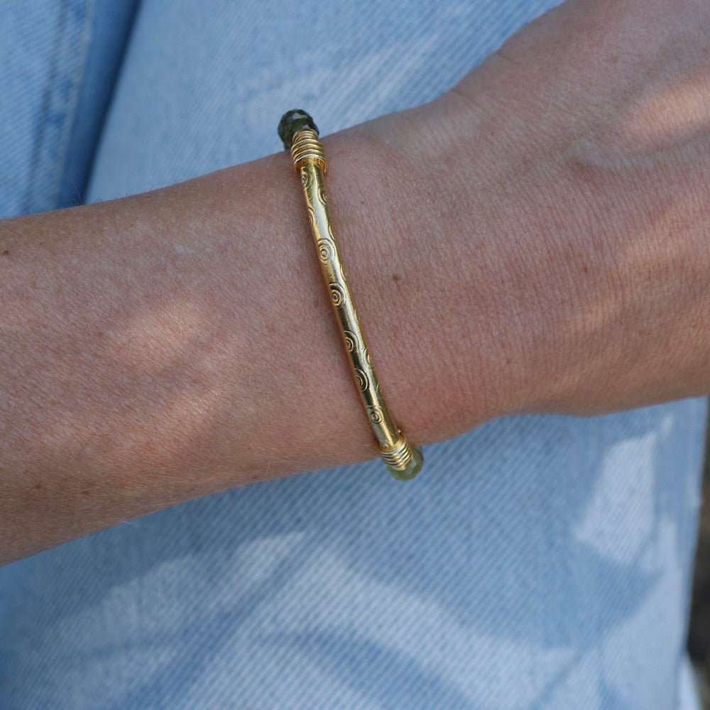 BRC-GPL Gold Green Garnet & Labradorite Cube Bracelet