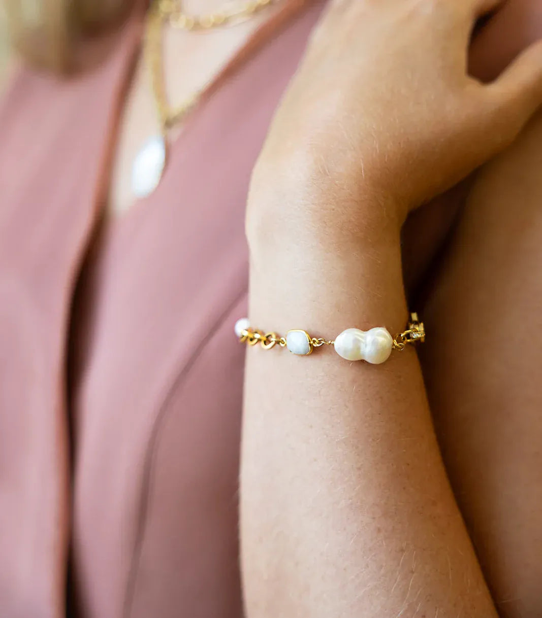 BRC-GPL Gold Moonstone and Pearl Bracelet