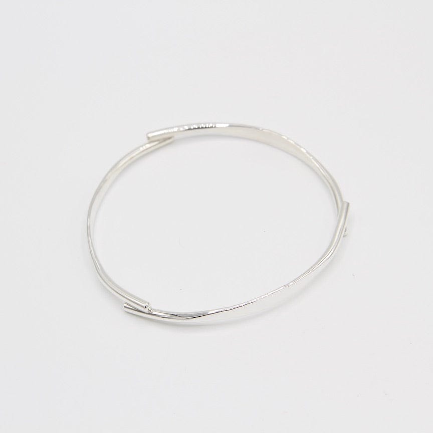 BRC Hammered Bangle with 3 Overlap Points